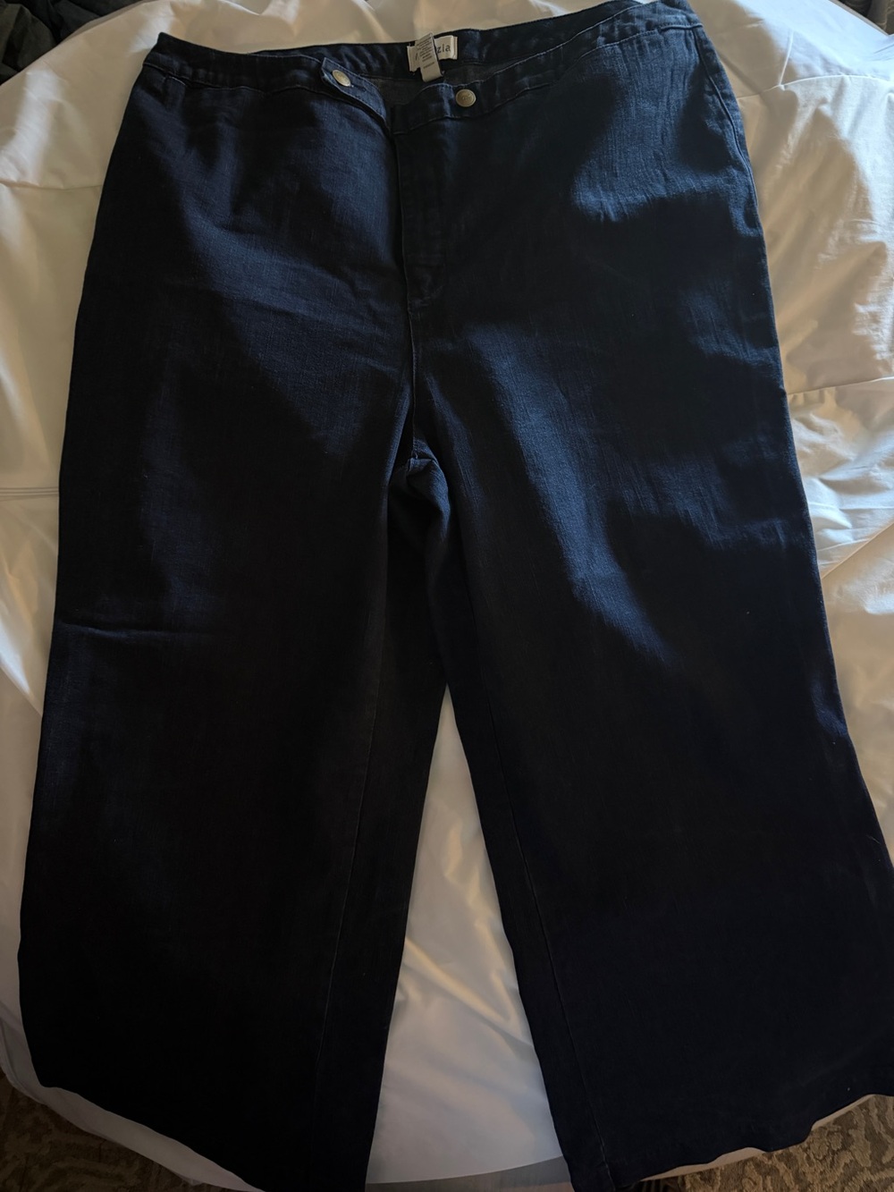 Venezia Wide Leg Women's Jeans. Size 26W